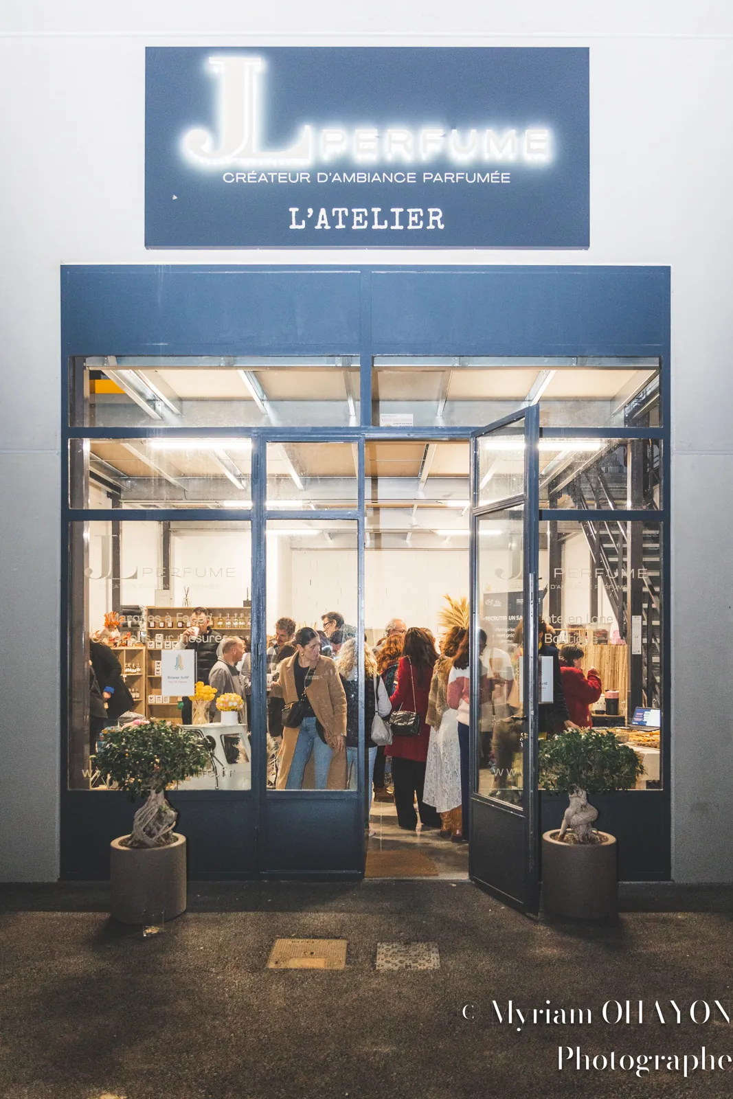Ambiance conviviale de la soirée, soirée Réseau Actif « Au cœur des entreprises » chez JL Perfume, Montauroux