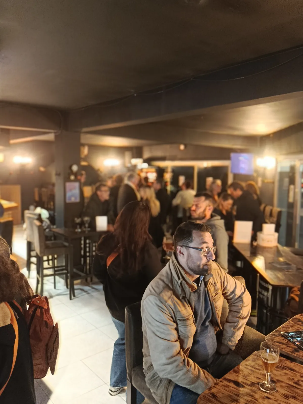 Échanges entre entrepreneurs, soirée Réseau Actif « La Scène des entrepreneurs » chez L'Alchimiste, Tourrettes