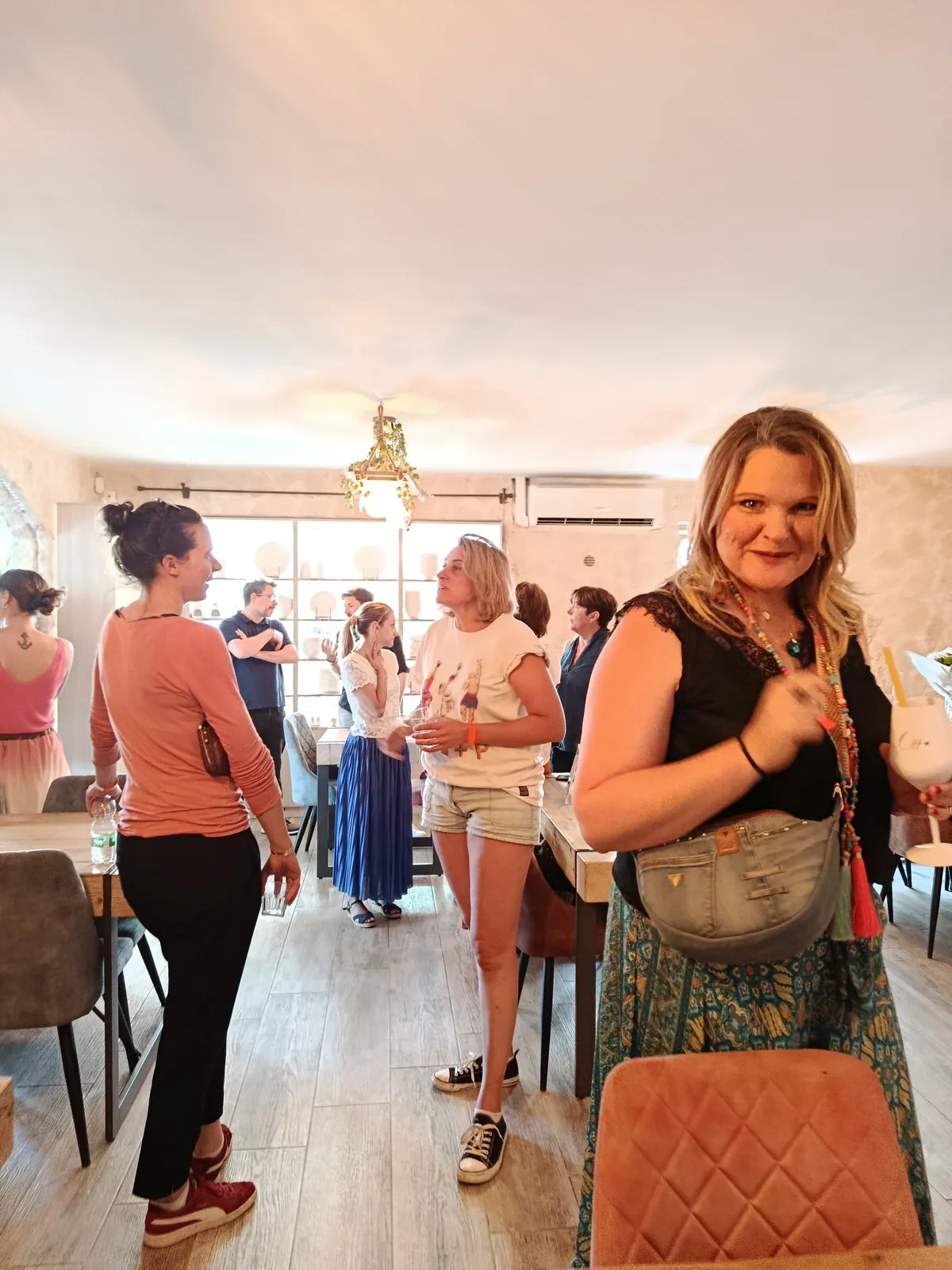 Accueil des membres du réseau, soirée Réseau Actif « La Scène des entrepreneurs » chez L'Aloe, Callian