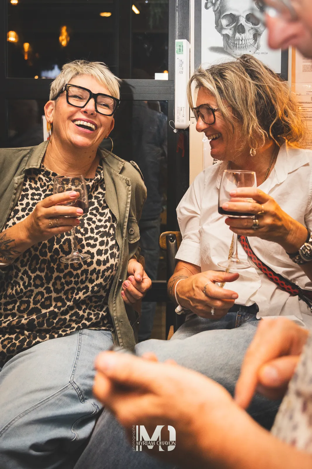 Convivialité entre adhérents, soirée Réseau Actif « Au cœur des entreprises » chez La Base Concept Store, Callian