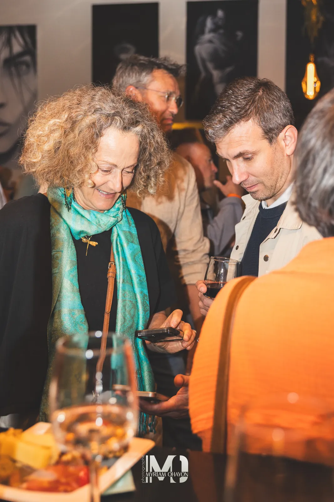 Networking dans une ambiance détendue, soirée Réseau Actif « Au cœur des entreprises » chez La Base Concept Store, Callian